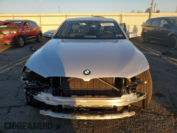 2020 BMW 5 Series 540i xDrive with VIN WBAJS3C09LWW77980, listed as a Copart auction lot 85268944 with 20,396 mi miles and Salvage title. Bid and sale history available at DreamBid. Image 5.
