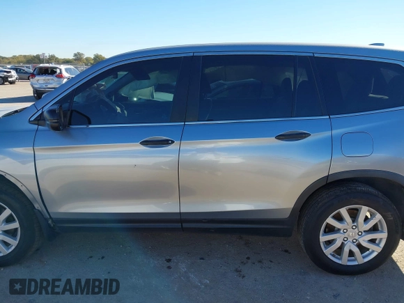 2019 Honda Pilot LX with VIN 5FNYF5H14KB029906, listed as a IAAI auction lot 40859425 with 77,920 mi miles. Bid and sale history available at carsss.com. Image 15.