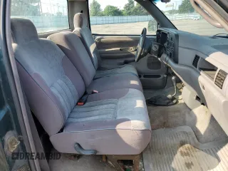 1995 Dodge 2500 z VIN 1B7KF26W1SS168770, wystawiony jako Copart lot #60176385 z przebiegiem 137 970 mil mil oraz Czysty tytuł • Clean title. Historia ofert i sprzedaży dostępna na DreamBid. Obrazek 10.