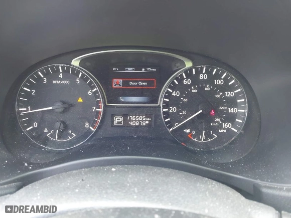 2015 Nissan Pathfinder Platinum with VIN 5N1AR2MM3FC665299, listed as a IAAI auction lot 41839483 with 176,585 mi miles. Bid and sale history available at carsss.com. Image 7.