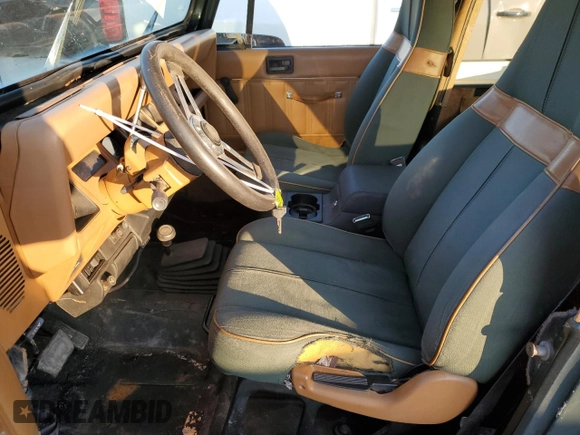 1995 Jeep Wrangler Sahara with VIN 1J4FY49S4SP268925, listed as a Copart auction lot 83487654 with 158,364 mi miles and Clean Title. Bid and sale history available at carsss.com. Image 7.