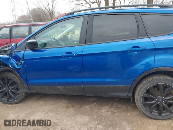 2017 Ford Escape SE with VIN 1FMCU0GD1HUC22489, listed as a IAAI auction lot 41844918 with 113,000 mi miles. Bid and sale history available at carsss.com. Image 15.