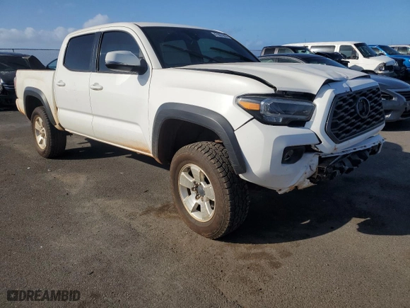 2020 Toyota Tacoma 4WD SR5 with VIN 3TMCZ5AN1LM320696, listed as a Copart auction lot 47607955 with 28,957 mi miles and Clean Title. Bid and sale history available at carsss.com. Image 4.