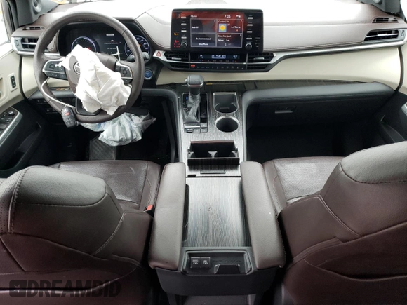 2021 Toyota Sienna Limited with VIN 5TDESKFC1MS013209, listed as a Copart auction lot 41852515 with 66,584 mi miles and Salvage Title. Bid and sale history available at DreamBid. Image 8.