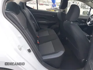 2024 Nissan Versa SV z VIN 3N1CN8EV8RL883656, wystawiony jako IAAI lot #42189707 z przebiegiem 18 509 mil mil oraz . Historia ofert i sprzedaży dostępna na DreamBid. Obrazek 8.