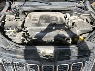 2020 Jeep Grand Cherokee Altitude z VIN 1C4RJFAG7LC447947, wystawiony jako Copart lot #53148215 z przebiegiem 92 929 mil mil oraz Szkoda całkowita • Salvage title. Historia ofert i sprzedaży dostępna na DreamBid. Obrazek 12.