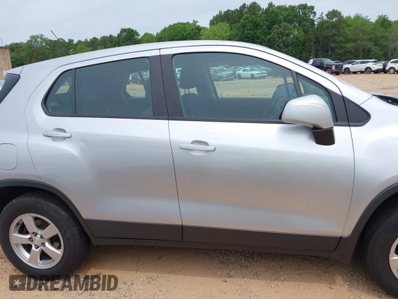 2016 Chevrolet Trax LS z VIN KL7CJNSB3GB759579, wystawiony jako IAAI lot #42212920 z przebiegiem 112 493 mil mil oraz . Historia ofert i sprzedaży dostępna na DreamBid. Obrazek 12.