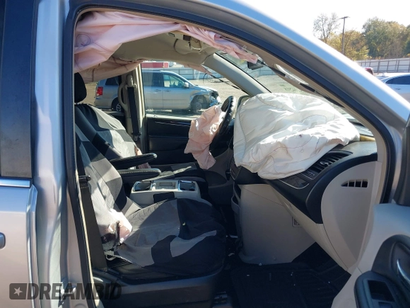 2012 Chrysler Town & Country Touring with VIN 2C4RC1BGXCR338160, listed as a IAAI auction lot 41042918 with 214,961 mi miles and . Bid and sale history available at DreamBid. Image 5.