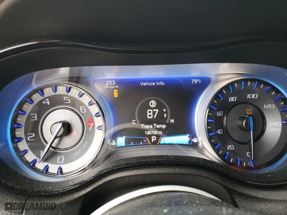 2015 Chrysler 300 with VIN 2C3CCABG0FH908736, listed as a Copart auction lot 71247014 with 136,709 mi miles and Clean Title. Bid and sale history available at carsss.com. Image 9.
