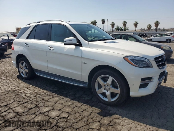 2013 Mercedes-Benz M 550 with VIN 4JGDA7DB8DA198390, listed as a Copart auction lot 62422525 with 121,954 mi miles and Clean title. Bid and sale history available at DreamBid. Image 4.