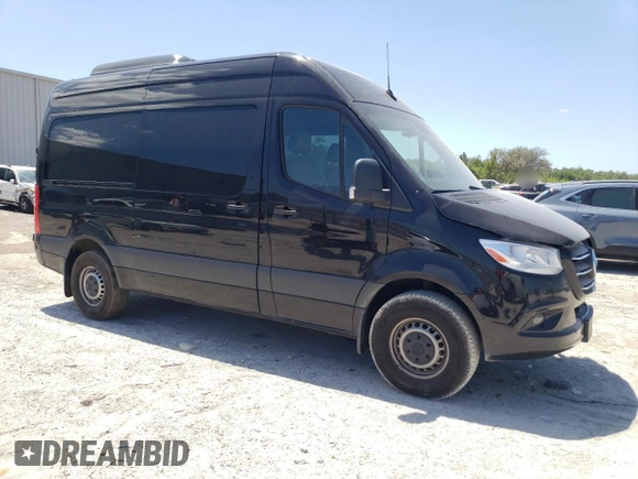 2024 Mercedes-Benz Sprinter with VIN W1Z4NFHYXRP650336, listed as a Copart auction lot 53669065 with 12,256 mi miles and Salvage Title. Bid and sale history available at DreamBid. Image 4.