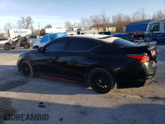 2019 Nissan Altima 2.5 SV with VIN 1N4BL4DV4KC123871, listed as a Copart auction lot 84295754 with 113,720 mi miles and Salvage Title. Bid and sale history available at carsss.com. Image 2.