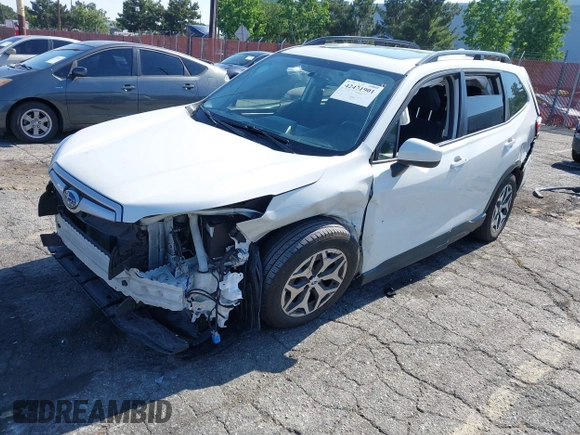 2020 Subaru Forester Premium with VIN JF2SKAJC8LH569025, listed as a IAAI auction lot 42471901 with 89,458 mi miles and . Bid and sale history available at DreamBid. Image 2.