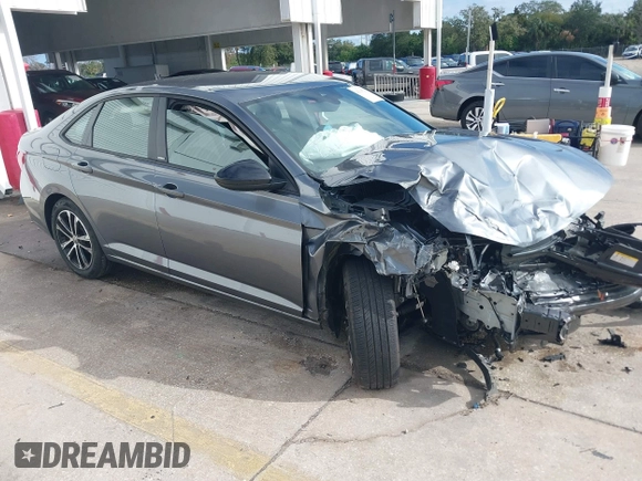2024 Volkswagen Jetta Sport z VIN 3VWAM7BU0RM056206, wystawiony jako IAAI lot #41115217 z przebiegiem 3 162 mil mil oraz . Historia ofert i sprzedaży dostępna na DreamBid. Obrazek 1.