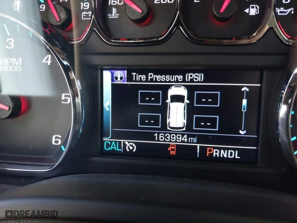 2019 Chevrolet Tahoe LT with VIN 1GNSKBKC0KR121493, listed as a IAAI auction lot 41656734 with 163,994 mi miles. Bid and sale history available at carsss.com. Image 7.