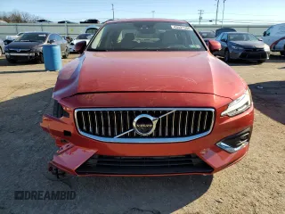 2019 Volvo S60 Inscription with VIN 7JRA22TL9KG012093, listed as a Copart auction lot 43521384 with 18,511 mi miles. Bid and sale history available at carsss.com. Image 5.