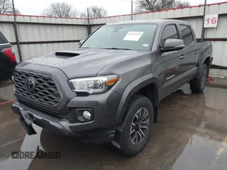2020 Toyota Tacoma SR5 with VIN 5TFCZ5AN1LX227753, listed as a IAAI auction lot 41543939 with 35,860 mi miles and . Bid and sale history available at DreamBid. Image 20.