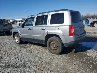 2016 Jeep Patriot Sport with VIN 1C4NJPBA5GD732418, listed as a Copart auction lot 45577185 with 203,575 mi miles and Clean Title. Bid and sale history available at carsss.com. Image 2.