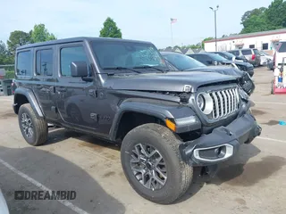 2025 Jeep Wrangler Sahara with VIN 1C4PJXEN5SW525130, listed as a IAAI auction lot 42174096 with 5,387 mi miles and . Bid and sale history available at DreamBid. Image 13.