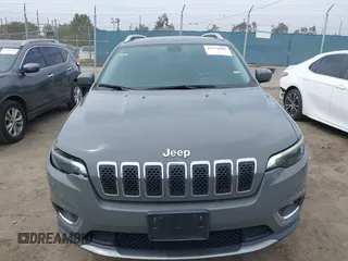 2019 Jeep Cherokee Limited z VIN 1C4PJLDB4KD365690, wystawiony jako IAAI lot #42378905 z przebiegiem 65 505 mil mil oraz . Historia ofert i sprzedaży dostępna na DreamBid. Obrazek 13.