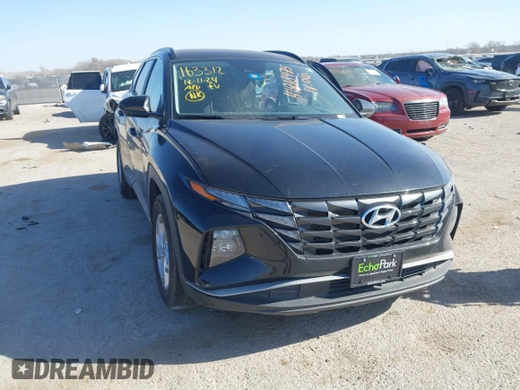 2024 Hyundai Tucson SEL with VIN 5NMJB3DE4RH299544, listed as a IAAI auction lot 41818475 with 37,698 mi miles. Bid and sale history available at carsss.com. Image 1.