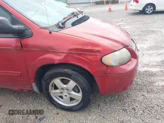 2005 Dodge Caravan SXT with VIN 2D4GP44L35R127086, listed as a IAAI auction lot 42135667 with 78,262 mi miles and . Bid and sale history available at carsss.com. Image 12.