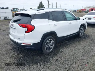2020 GMC Terrain SLT z VIN 3GKALVEVXLL143417, wystawiony jako IAAI lot #41714662 z przebiegiem 97 634 mil mil oraz . Historia ofert i sprzedaży dostępna na DreamBid. Obrazek 4.