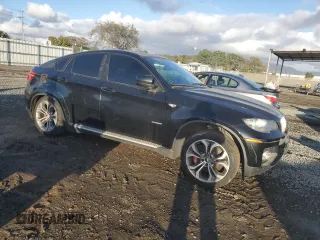 2011 BMW X6 50i z VIN 5UXFG8C56BLZ96125, wystawiony jako Copart lot #45690425 z przebiegiem 69 732 mil mil oraz Szkoda całkowita • Salvage title. Historia ofert i sprzedaży dostępna na DreamBid. Obrazek 4.