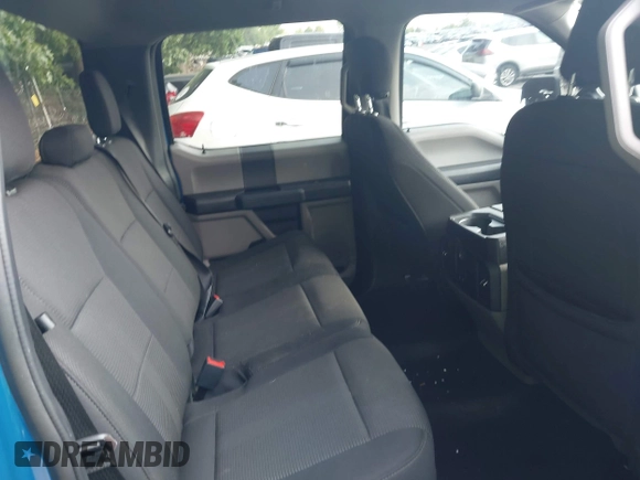 2020 Ford F-150 XL z VIN 1FTEW1CP7LFB85202, wystawiony jako IAAI lot #42363113 z przebiegiem 79 557 mil mil oraz . Historia ofert i sprzedaży dostępna na DreamBid. Obrazek 8.