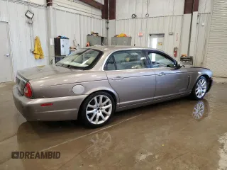 2008 Jaguar XJ 8 LWB with VIN SAJWA79BX8SH28580, listed as a Copart auction lot 53297425 with 111,664 mi miles and Non Repairable. Bid and sale history available at DreamBid. Image 3.