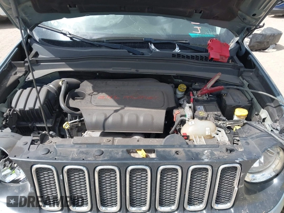 2018 Jeep Renegade Latitude with VIN ZACCJABB7JPJ69925, listed as a IAAI auction lot 41954537 with 61,680 mi miles. Bid and sale history available at carsss.com. Image 10.