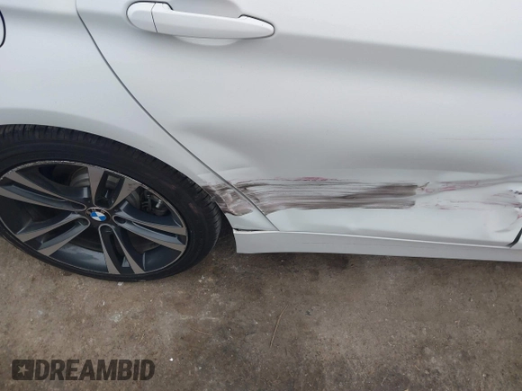 2020 BMW 4 Series 430i with VIN WBA4J1C03LCD79546, listed as a IAAI auction lot 41500883 with 33,729 mi miles and . Bid and sale history available at DreamBid. Image 6.