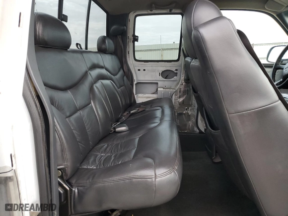 2001 GMC Sierra 1500 SLE with VIN 2GTEK19T311304870, listed as a Copart auction lot 85266104 with 110,470 mi miles and Salvage Title. Bid and sale history available at carsss.com. Image 10.