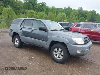 2003 Toyota 4Runner SR5 z VIN JTEBU14R130003355, wystawiony jako IAAI lot #42438669 z przebiegiem 287 016 mil mil oraz . Historia ofert i sprzedaży dostępna na DreamBid. Obrazek 1.