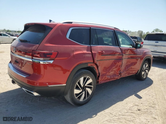 2024 Volkswagen Atlas 2.0T SEL with VIN 1V2BR2CA3RC533646, listed as a Copart auction lot 52700135 with 10,498 mi miles and Salvage Title. Bid and sale history available at carsss.com. Image 3.