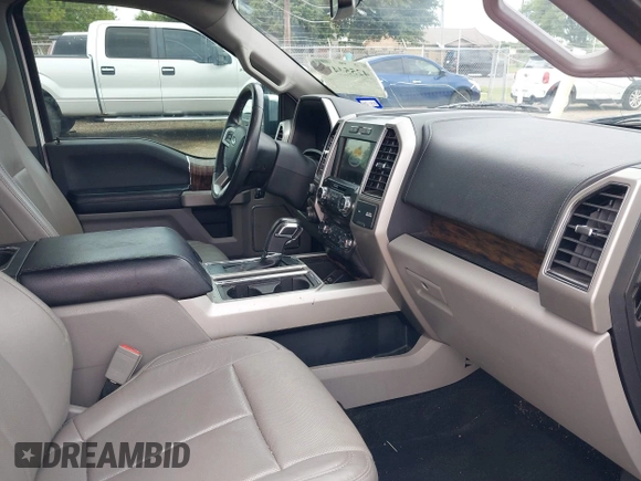 2018 Ford F-150 XL with VIN 1FTEW1E56JKC02331, listed as a IAAI auction lot 42554412 with 203,633 mi miles and . Bid and sale history available at DreamBid. Image 5.