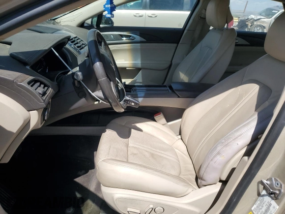2017 Lincoln MKZ Hybrid Reserve z VIN 3LN6L5MU7HR609878, wystawiony jako Copart lot #55265635 z przebiegiem 81 431 mil mil oraz Szkoda całkowita • Salvage title. Historia ofert i sprzedaży dostępna na DreamBid. Obrazek 7.