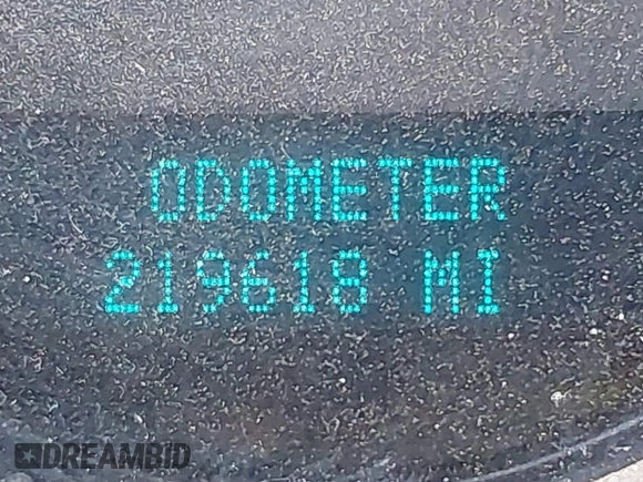 2008 GMC Sierra 1500 SLE1 z VIN 3GTEC13J48G285400, wystawiony jako IAAI lot #41777698 z przebiegiem 219 618 mil mil oraz . Historia ofert i sprzedaży dostępna na DreamBid. Obrazek 7.