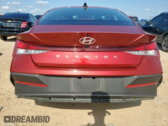 2024 Hyundai Elantra SE z VIN KMHLL4DGXRU829369, wystawiony jako Copart lot #58854565 z przebiegiem 8 112 mil mil oraz Szkoda całkowita • Salvage title. Historia ofert i sprzedaży dostępna na DreamBid. Obrazek 6.