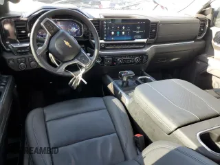 2024 Chevrolet Silverado 1500 LTZ with VIN 1GCUDGEL1RZ104894, listed as a Copart auction lot 41590095 with 33,551 mi miles and Salvage Title. Bid and sale history available at DreamBid. Image 8.