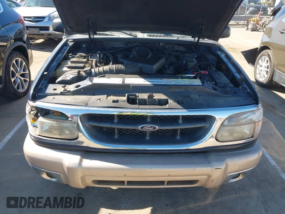 2000 Ford Explorer Eddie Bauer z VIN 1FMDU74E6YZB25124, wystawiony jako IAAI lot #41705960 z przebiegiem 204 513 mil mil oraz . Historia ofert i sprzedaży dostępna na DreamBid. Obrazek 10.
