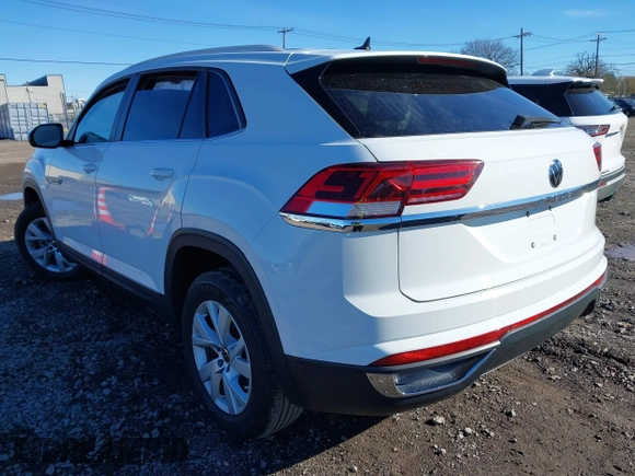 2021 Volkswagen Atlas S with VIN 1V2AC2CA2MC234168, listed as a IAAI auction lot 40842265 with 27,765 mi miles and . Bid and sale history available at DreamBid. Image 3.