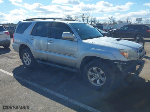 2006 Toyota 4Runner SR5 with VIN JTEBU14R068061043, listed as a IAAI auction lot 41698077 with 255,361 mi miles. Bid and sale history available at carsss.com. Image 1.