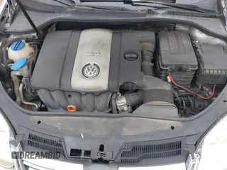 2009 Volkswagen Jetta SE with VIN 3VWRZ81K79M013704, listed as a IAAI auction lot 42259656 with 197,600 mi miles and . Bid and sale history available at DreamBid. Image 10.