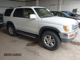 1996 Toyota 4Runner SR5 z VIN JT3GN86R0T0010928, wystawiony jako IAAI lot #42494062 z przebiegiem 219 451 mil mil oraz . Historia ofert i sprzedaży dostępna na DreamBid. Obrazek 1.