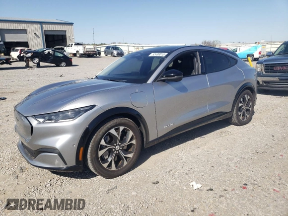 2021 Ford Mustang Mach-E Premium с VIN 3FMTK3SS9MMA36260, выставлен на аукционе Copart как лот 52436515 с пробегом 39 106 миль миль и Списание • Salvage title. История ставок и продаж доступна на DreamBid. Изображение 1.