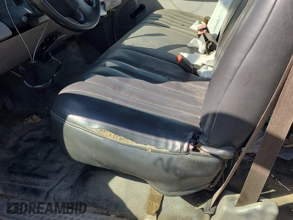 2001 Ford F-250 XL with VIN 1FTNX20L41EC24738, listed as a IAAI auction lot 42774162 with 132,911 mi miles and . Bid and sale history available at DreamBid. Image 25.