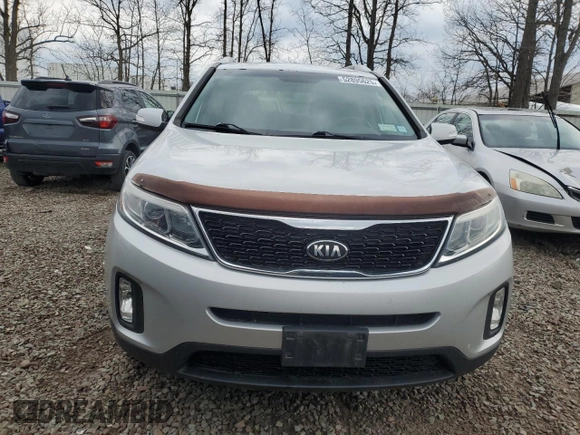 2014 Kia Sorento LX with VIN 5XYKTCA62EG506628, listed as a Copart auction lot 52895625 with 133,674 mi miles and Salvage Title. Bid and sale history available at carsss.com. Image 5.