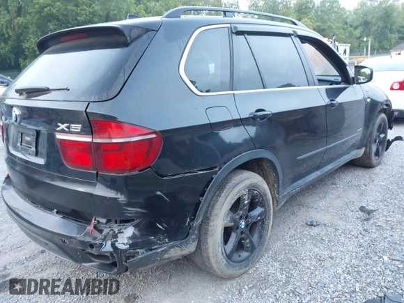 2013 BMW X5 xDrive50i с VIN 5UXZV8C57D0C15445, выставлен на аукционе IAAI как лот 42508989 с пробегом 102 212 миль миль и . История ставок и продаж доступна на DreamBid. Изображение 4.