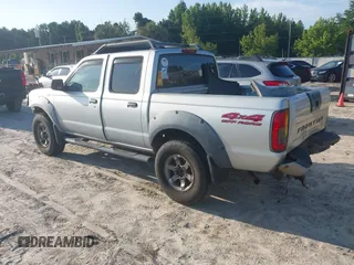 2001 Nissan Frontier XE с VIN 1N6ED27Y31C371233, выставлен на аукционе IAAI как лот 42510422 с пробегом 242 417 миль миль и . История ставок и продаж доступна на DreamBid. Изображение 3.